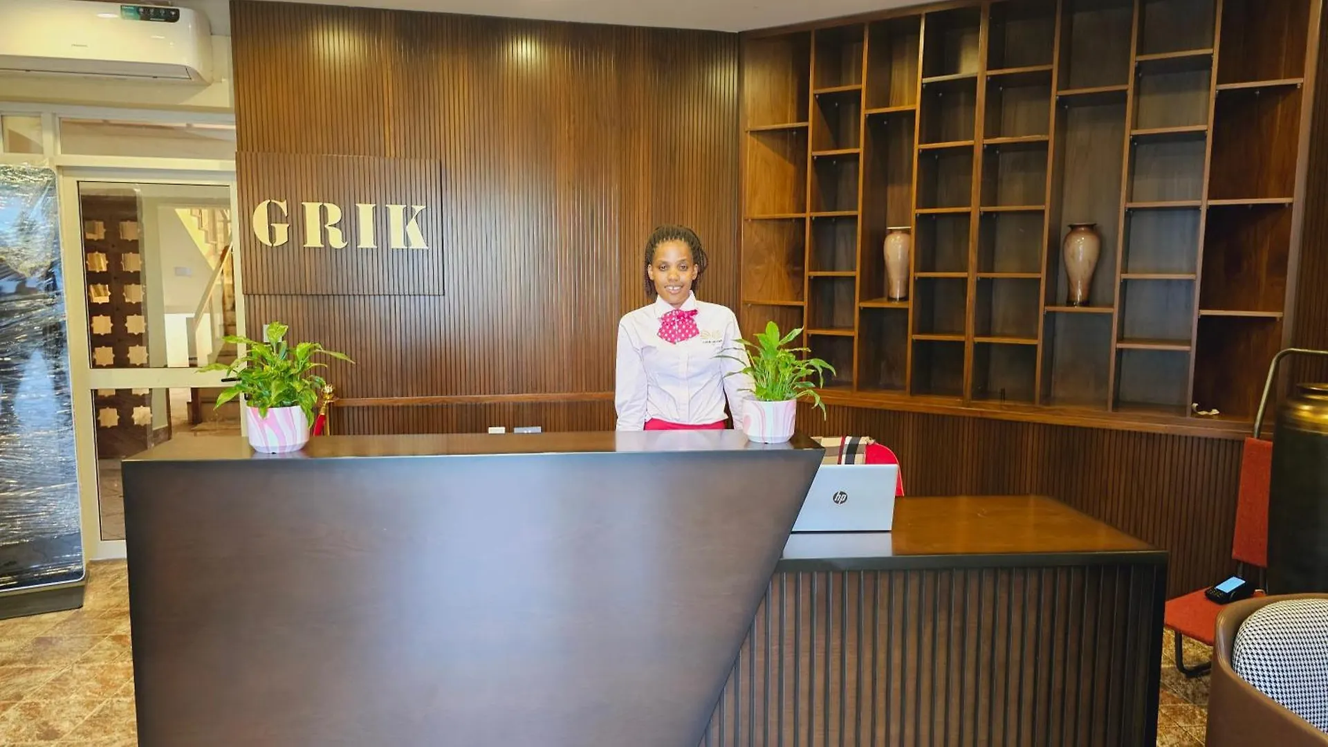 Grik Hotel - Entebbe 5*,