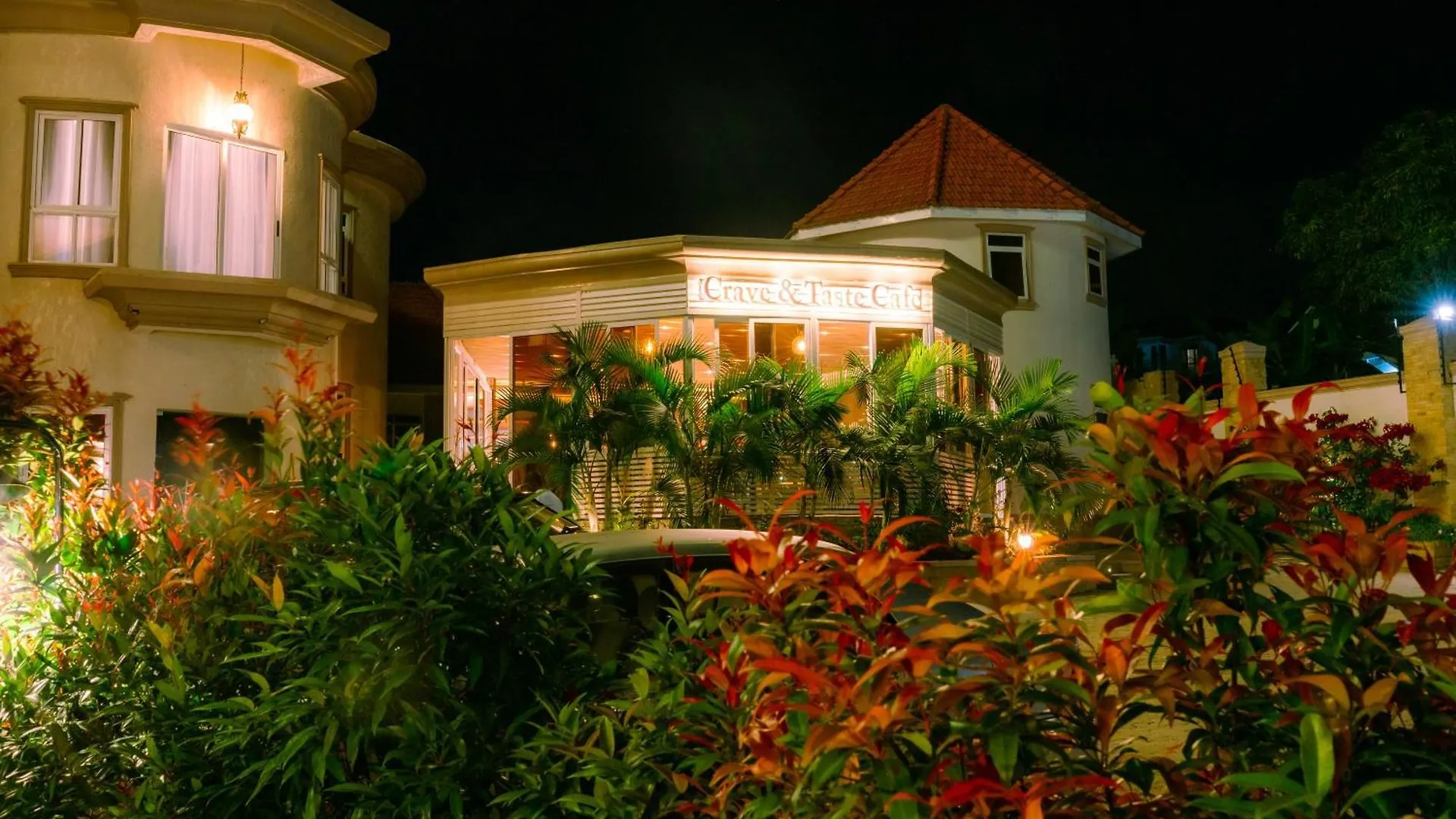 Grik Hotel - Entebbe